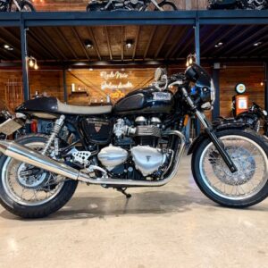 TRIUMPH THRUXTON 900 / AÑO 2016 / 8.200 KM / U$S 13.900