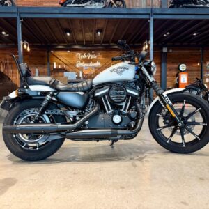HARLEY DAVIDSON IRON 883 / AÑO 2017 / 7.700 KM / U$S 23.500